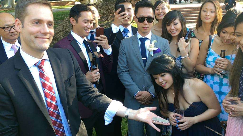 Strolling Close-up Wedding Reception Magic