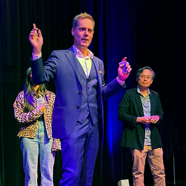 Mentalist Joe Skilton on stage at Illusion Magic Lounge in Santa Monica.